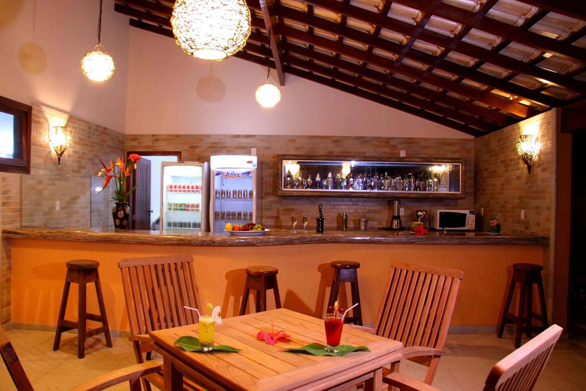 Vitoria Regia 4*